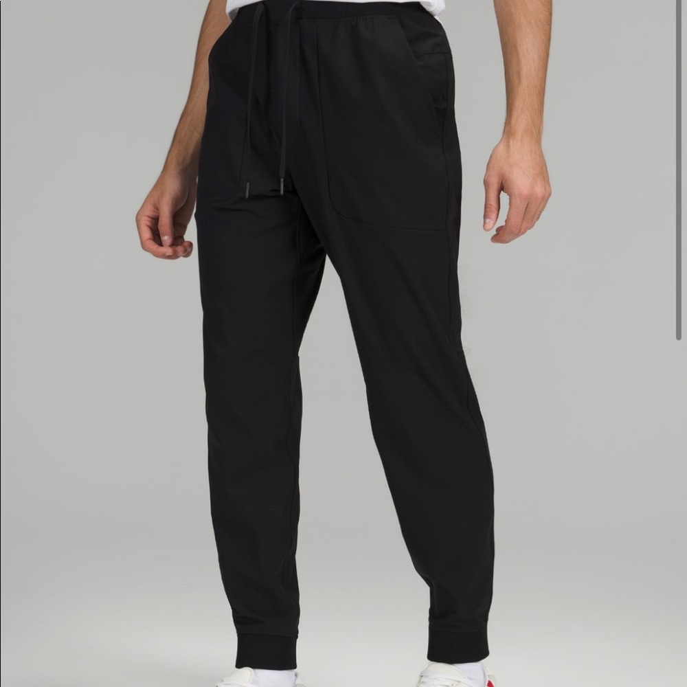 Lululemon Men’s “ABC” Jogger 27” Inseam *Shorter Length* (M)